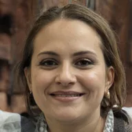 Elena R.